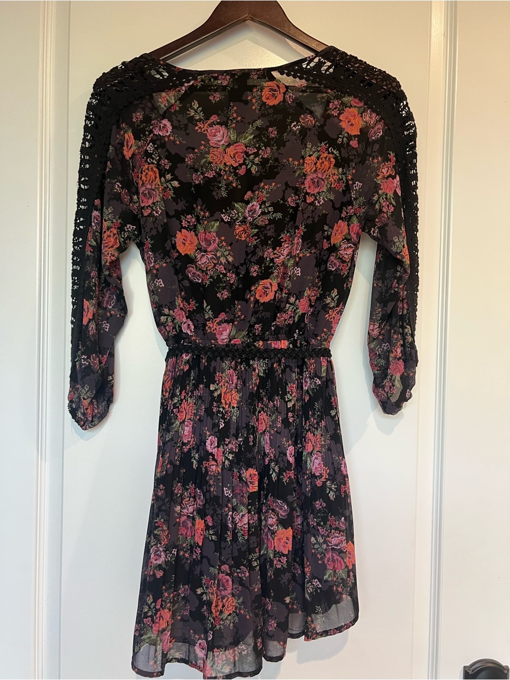 Boho Floral Chiffon Peasant Dress with Black Crochet Lace Accent Sleeves Sz S - Picture 2 of 6